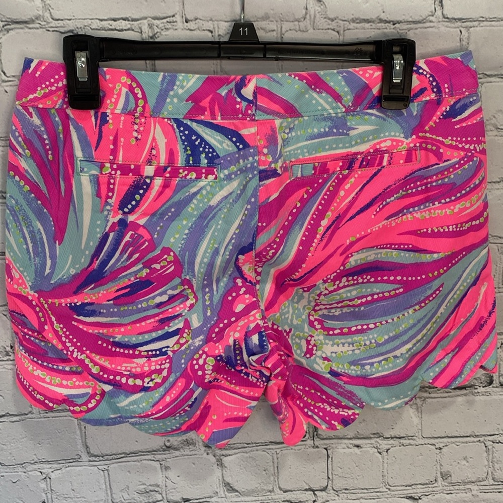 EUC Lilly Pulitzer: The Buttercup Short - Picture 2 of 2